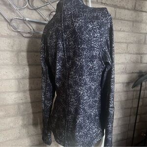 Women's Black and Gray Lululemon Jacket